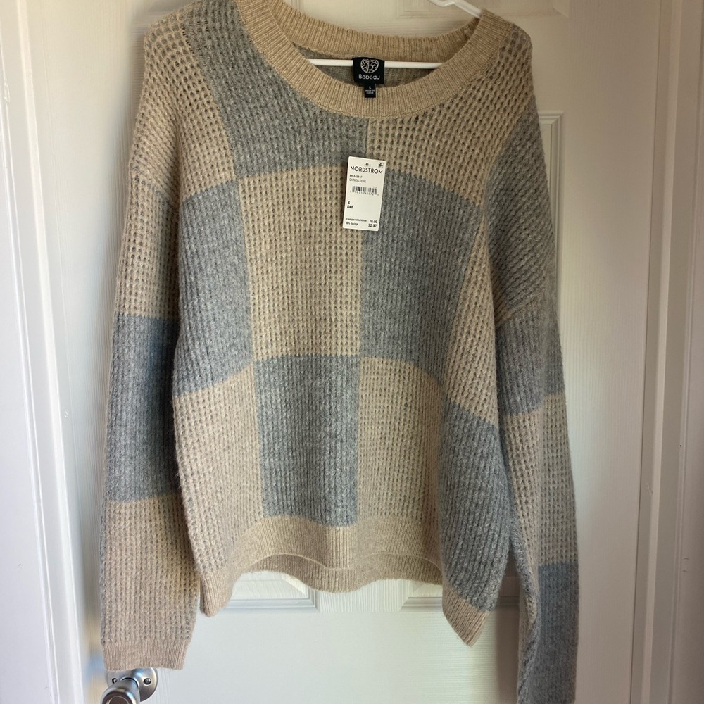 Bobeau Women's Gray and Tan Checkered Sweater